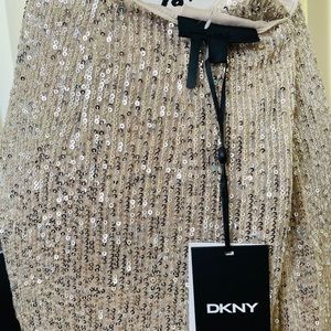 COPY - DKNY  Cream Sequin Pencil skirt size 10 zipper on back for easy access